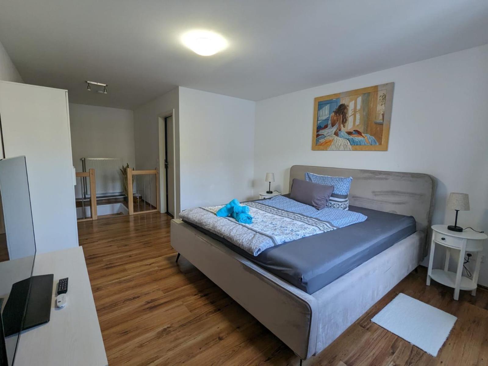 Selma Apartment *